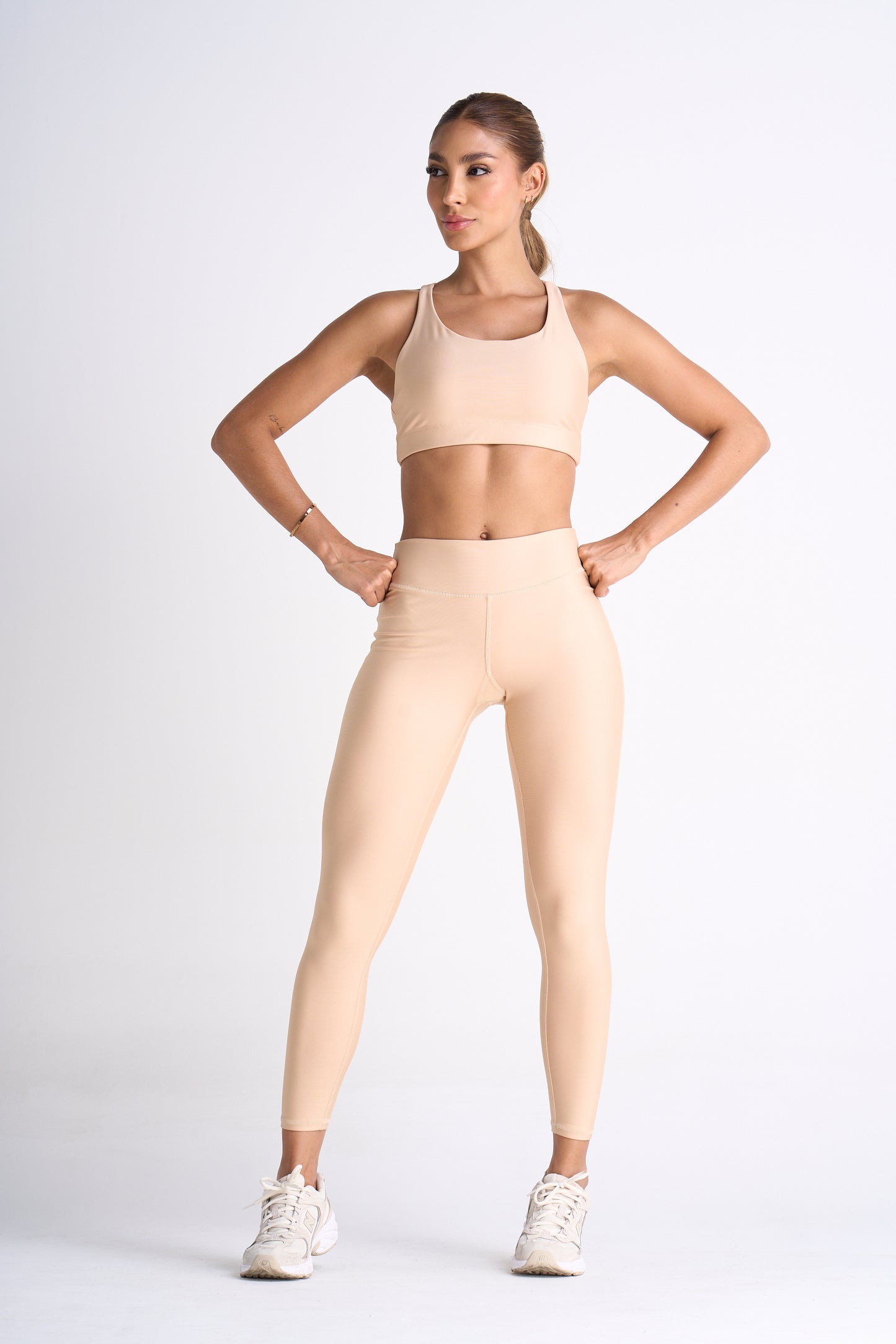 HERA LYCRA