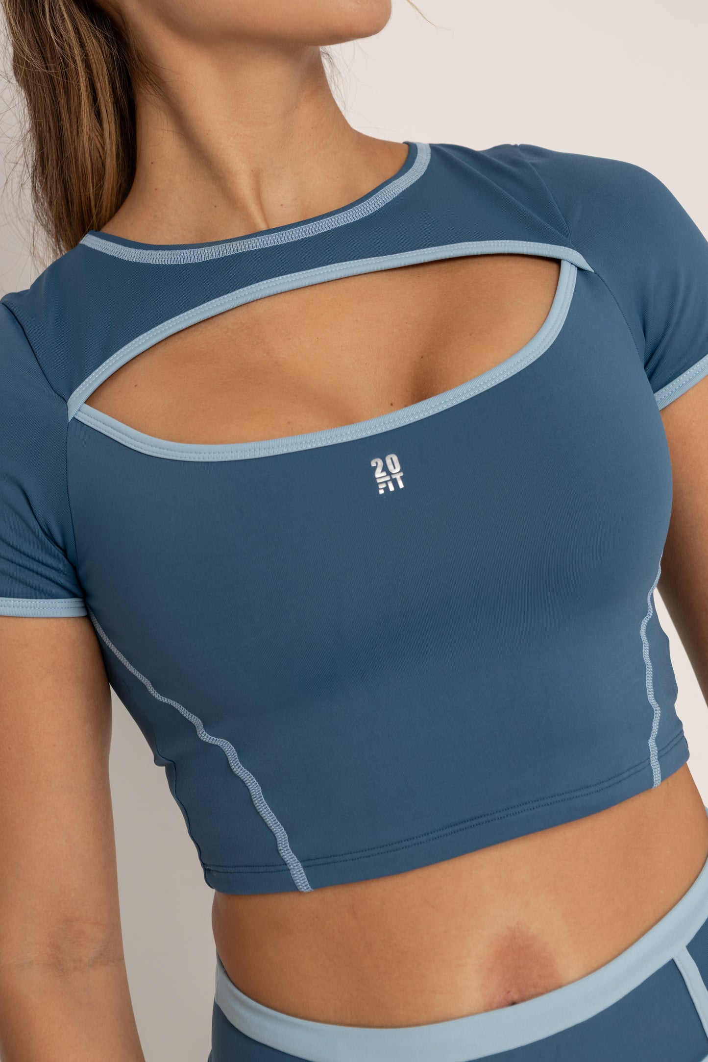 LYNE TOP