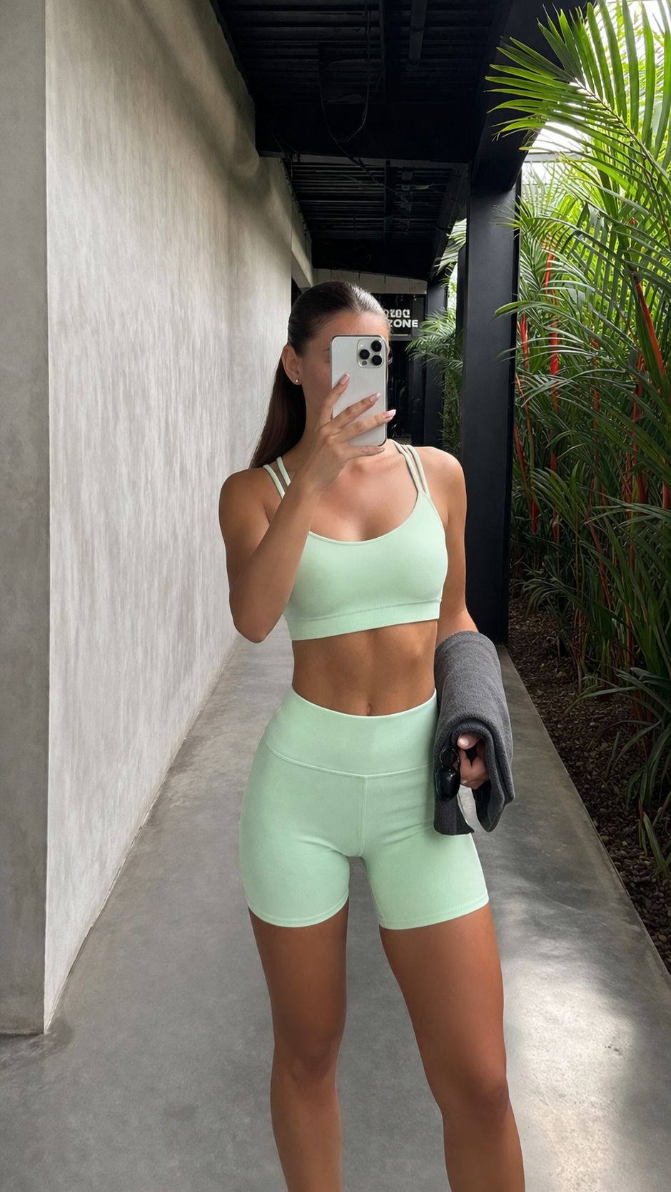 Curve short